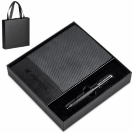 alex-varga-carralis-notebook-and-pen